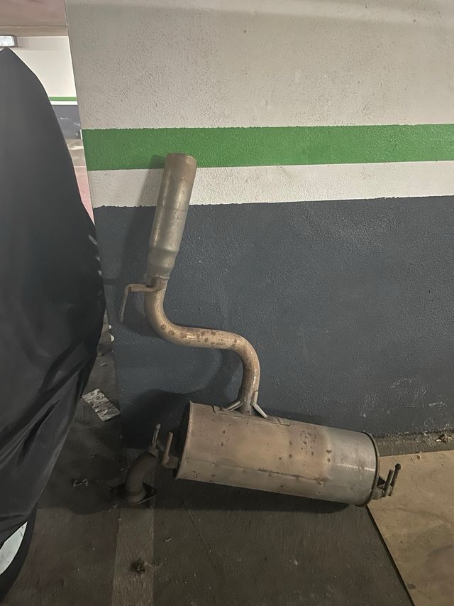 Escape trasaero Toyota celica