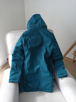 Abrigo mujer con capucha