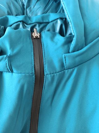 Abrigo mujer con capucha