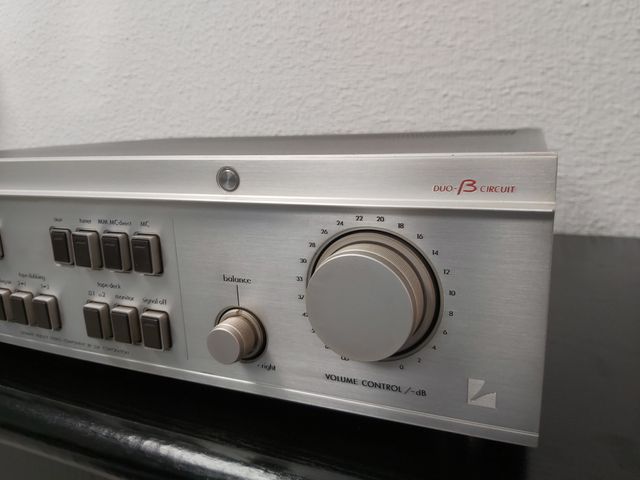 Preamplificador LUXMAN C-300 clase A