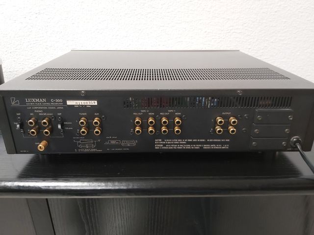 Preamplificador LUXMAN C-300 clase A