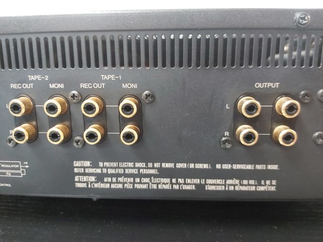 Preamplificador LUXMAN C-300 clase A