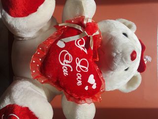 Peluche orso bianco e rosso