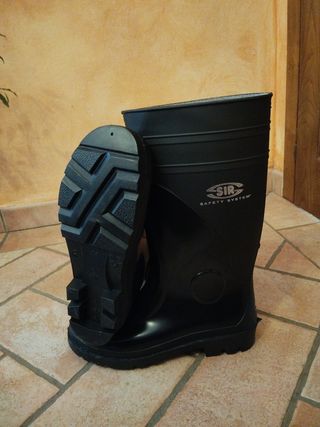 Stivali di gomma con punta in ferro