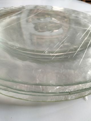 4 platos de cristal nuevos