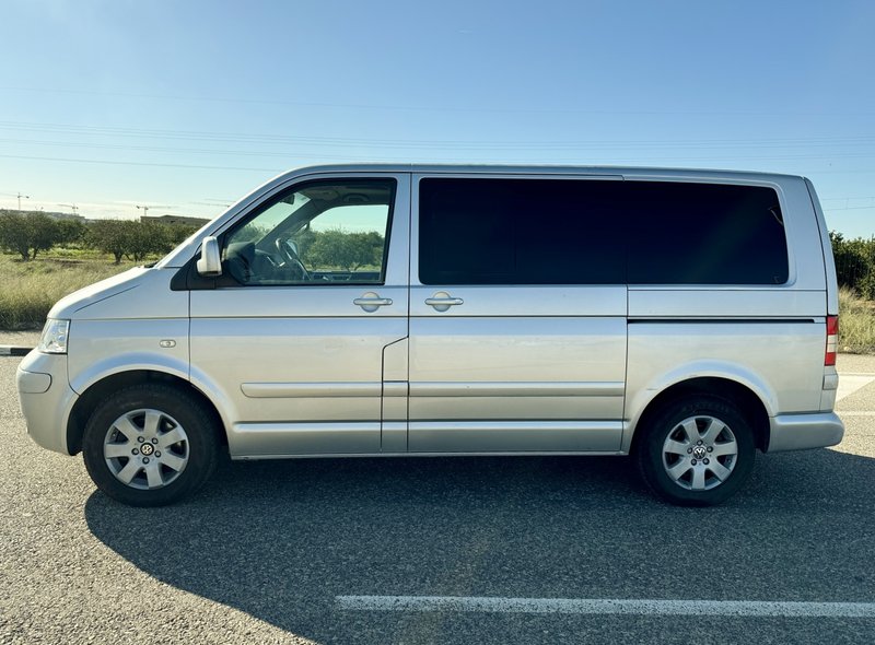Volkswagen Multivan 2004, foto 2