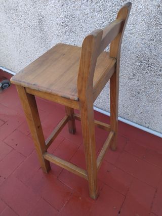 Taburete de madera