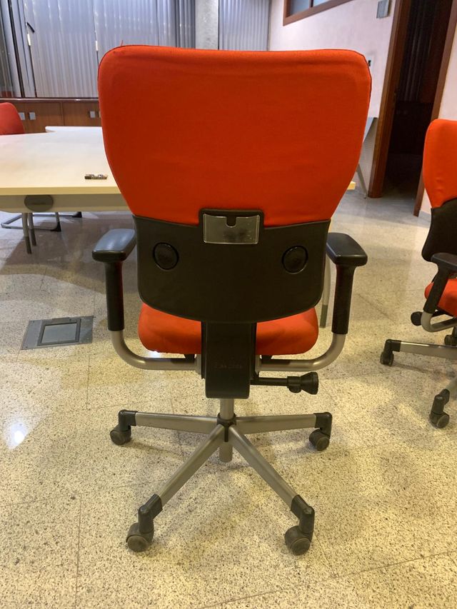 Silla oficina con ruedas