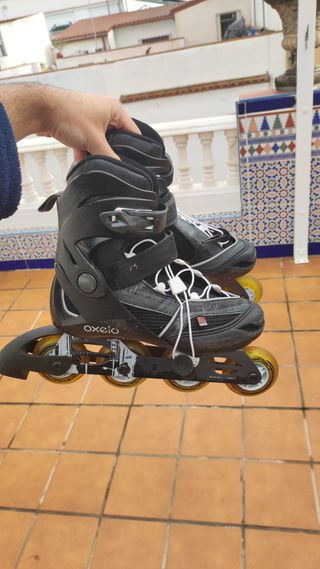 Patines + Casco + Protecciones + Bolsa = PATINAJE
