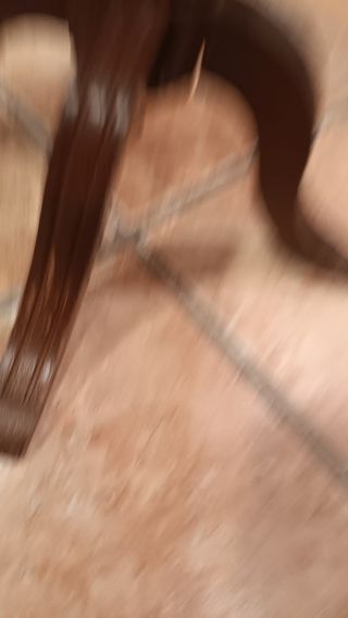 Mesa auxiliar o velador antiguo