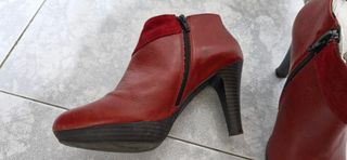 Botines piel granates
