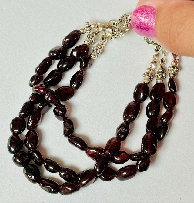 Pulsera triple con granates piropo y plata ley 925