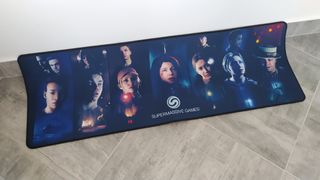 Alfombrilla Exclusiva de Supermassive Games