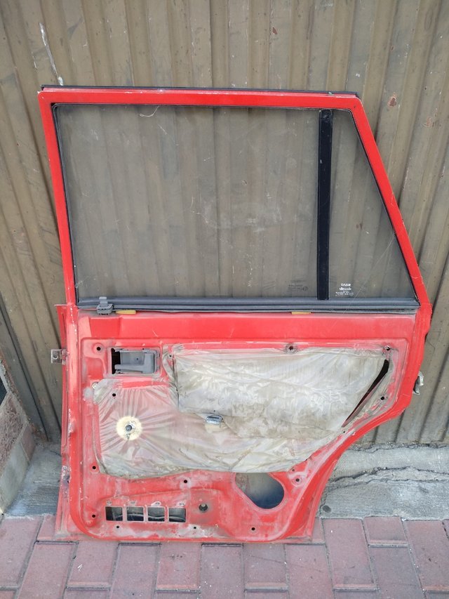 Puerta trasera derecha Seat Ibiza MK1