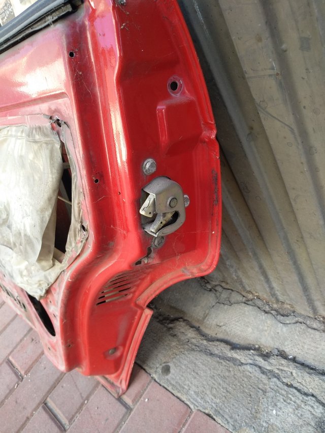 Puerta trasera derecha Seat Ibiza MK1