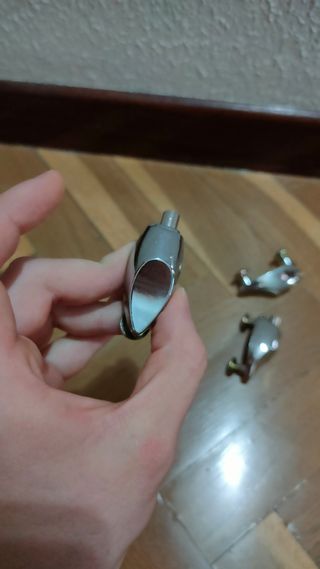 4 lugs de batería 