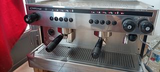 Maquina de café industrial dos grupos