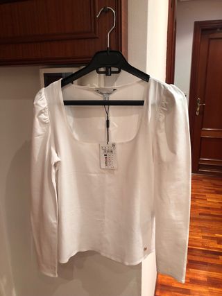 Camiseta sin estrenar Pedro del Hierro talla S