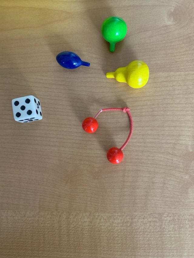 Cestitas con frutas de madera