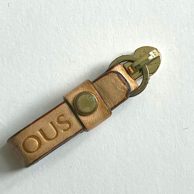 tous. pieza cremallera bolso o cartera