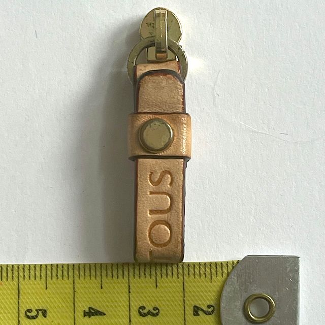 tous. pieza cremallera bolso o cartera