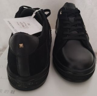 Scarpa donna Geox nera n. 36