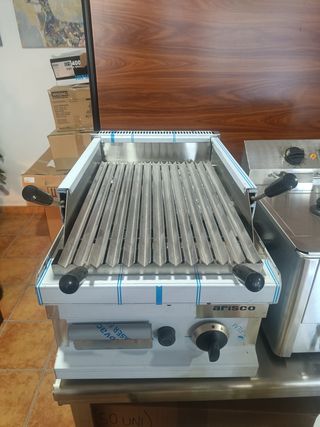 Barbacoa a gas de piedra volcánica