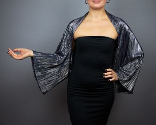Chal bolero, mangas de tejido elástico azul marino