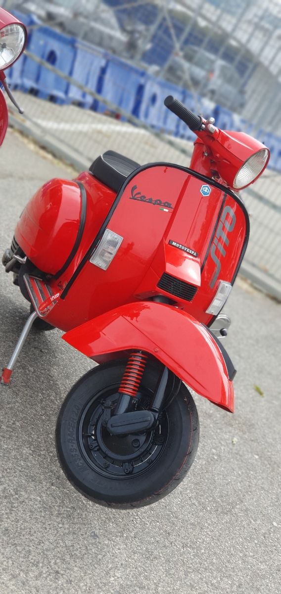 Vespa iris 200
