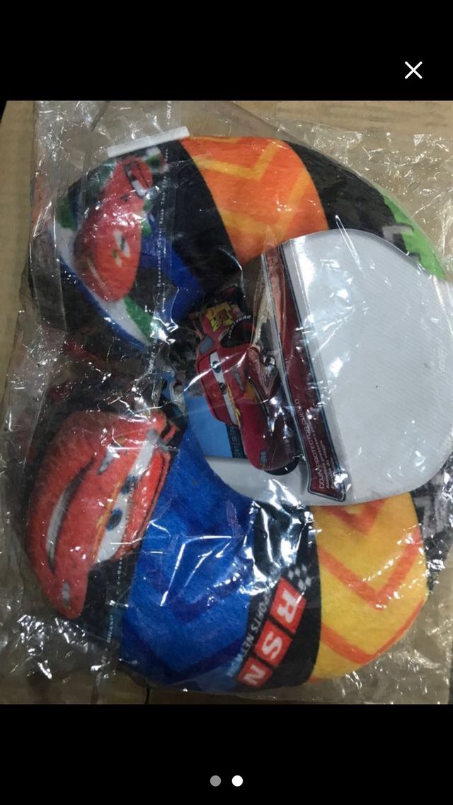 Reposa Cuello Cars Disney