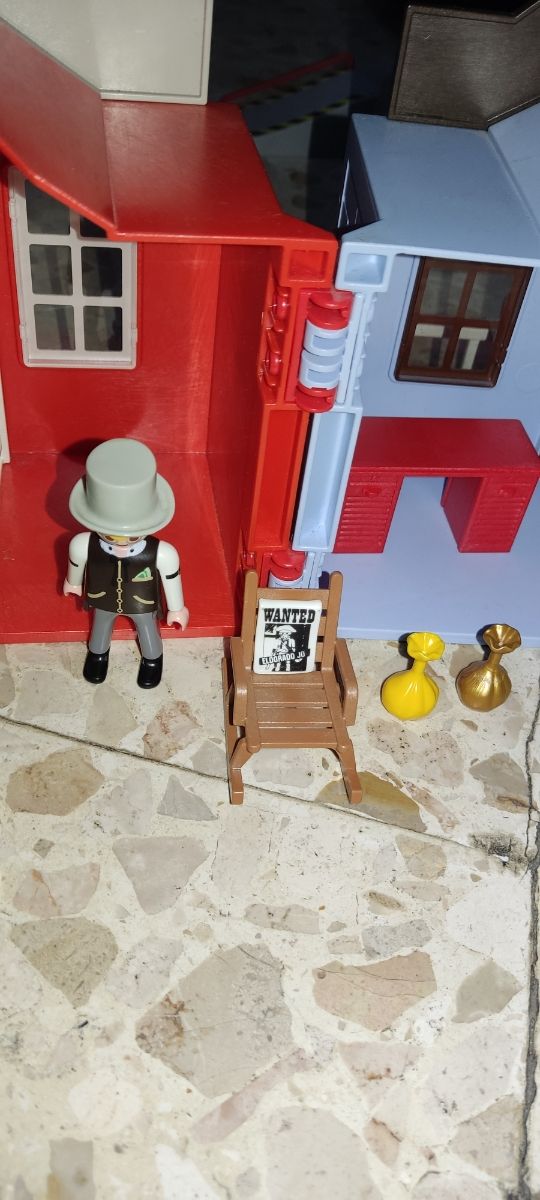 PLAYMOBIL CIUDAD DEL OESTE