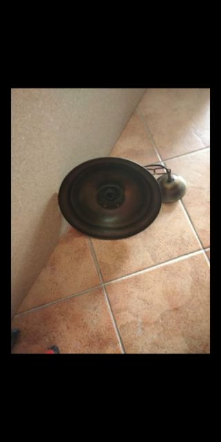 Lampara antigua de techo