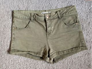 Pantalones cortos Bershka y Stradivarius