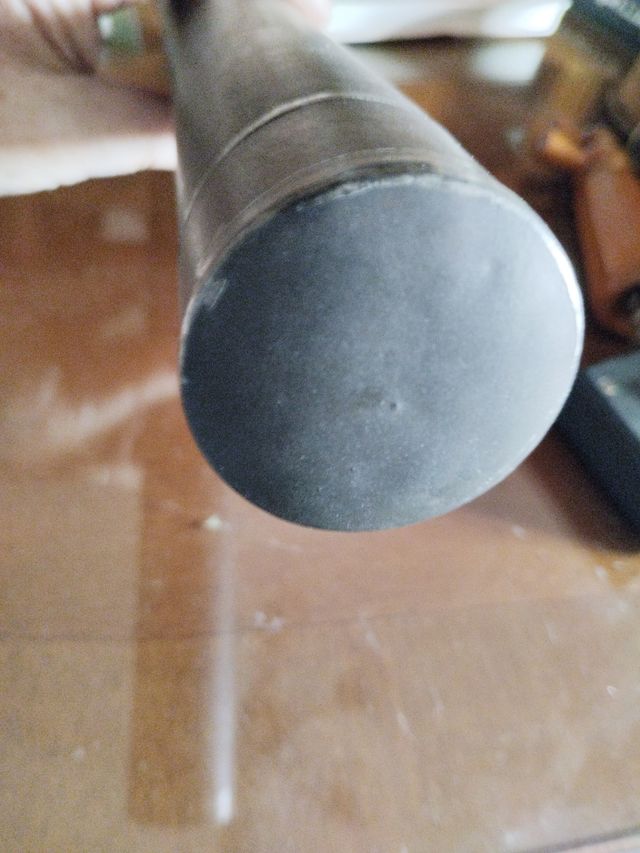 Porta documentos antiguo de hojalata