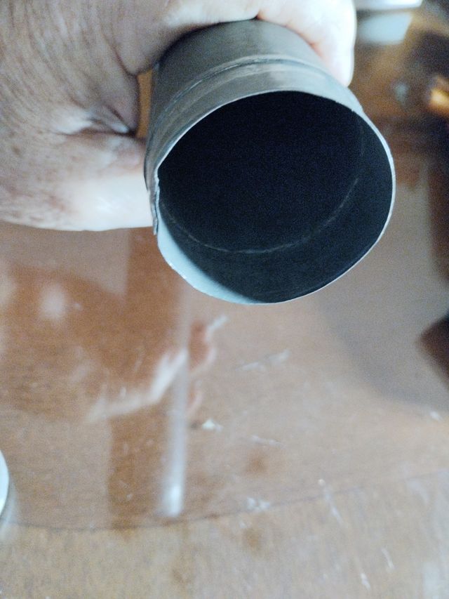 Porta documentos antiguo de hojalata