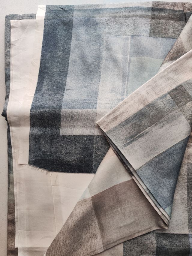 82. Retal 2.80x1.70 de tela