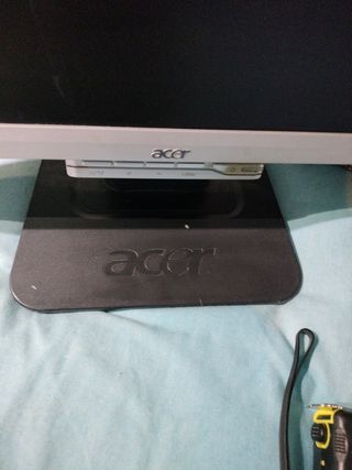 Pantalla ordenador pequeña 45 ancho x30