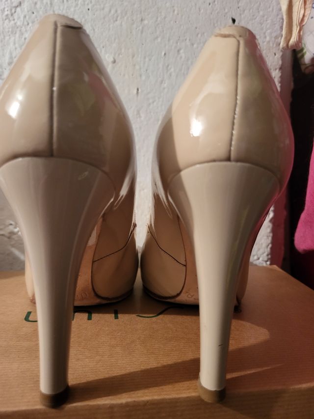 Zapato UNISA salón plataforma