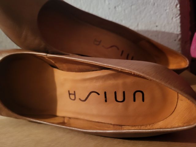 Zapato UNISA salón plataforma