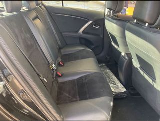 Toyota Avensis 2013
