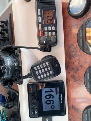 Barco fueraborda Galeon Galia 700