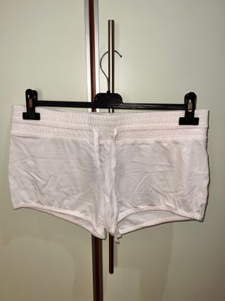 Pantaloncini corti da donna colore bianco
