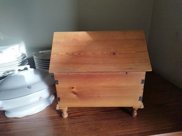 Caja Reproducción arca antigua