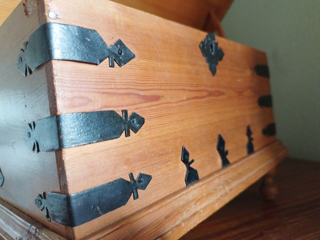 Caja Reproducción arca antigua