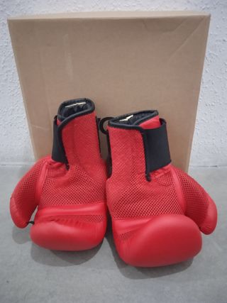 Guantes boxeo y vendas nedras
