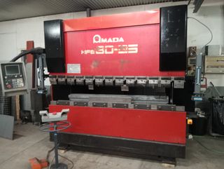 Plegadora AMADA CNC