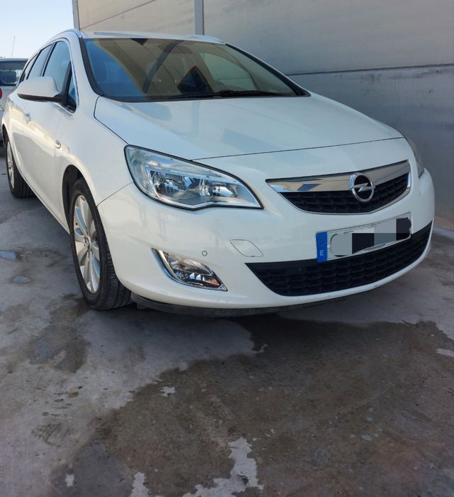 Opel Astra 2012