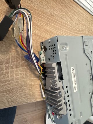 Radio pioneer DEH-S120VB