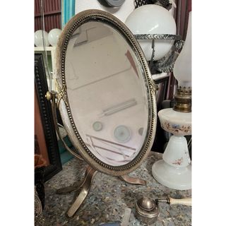 Espejo de tocador plateado