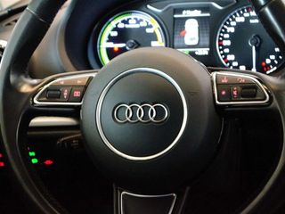 Audi A3 Sportback 1.4 TFSI e-tron S tro Ambition